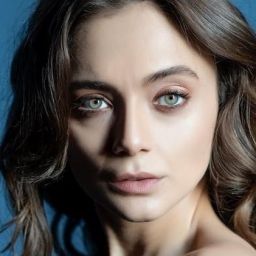Damla Sönmez